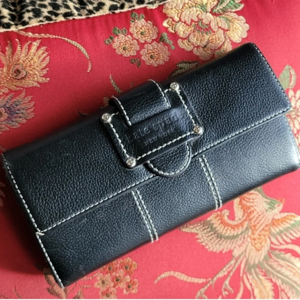 KATE SPADE * black leather wallet